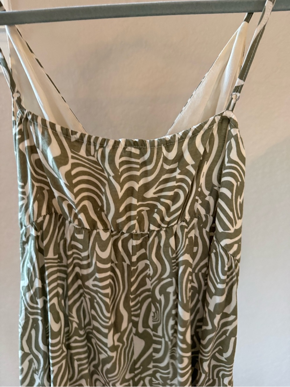 Abercrombie & Fitch Olive Green & White Spaghetti-Strap Maxi Dress - Picture 4 of 5